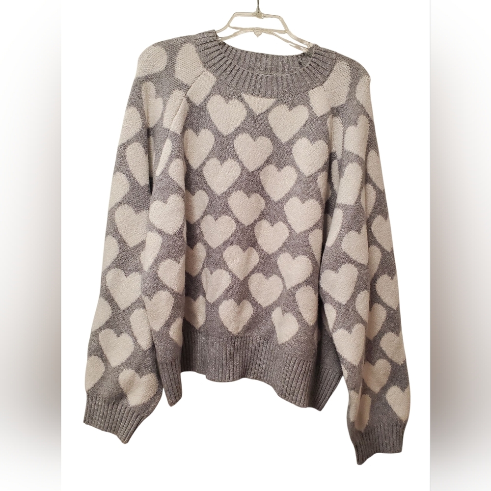 Old Navy Gray and Cream Heart Sweater Size Xl New Without Tags
